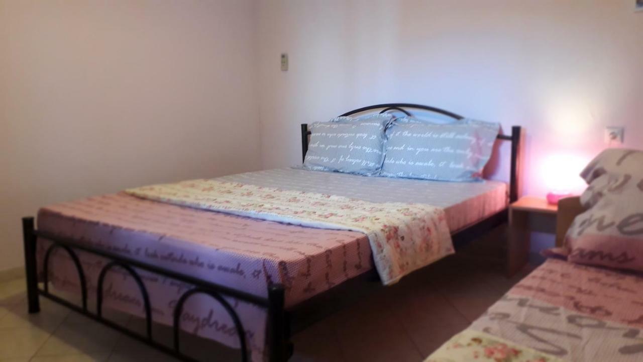 Elena Rooms-Apartments Asprovalta Esterno foto